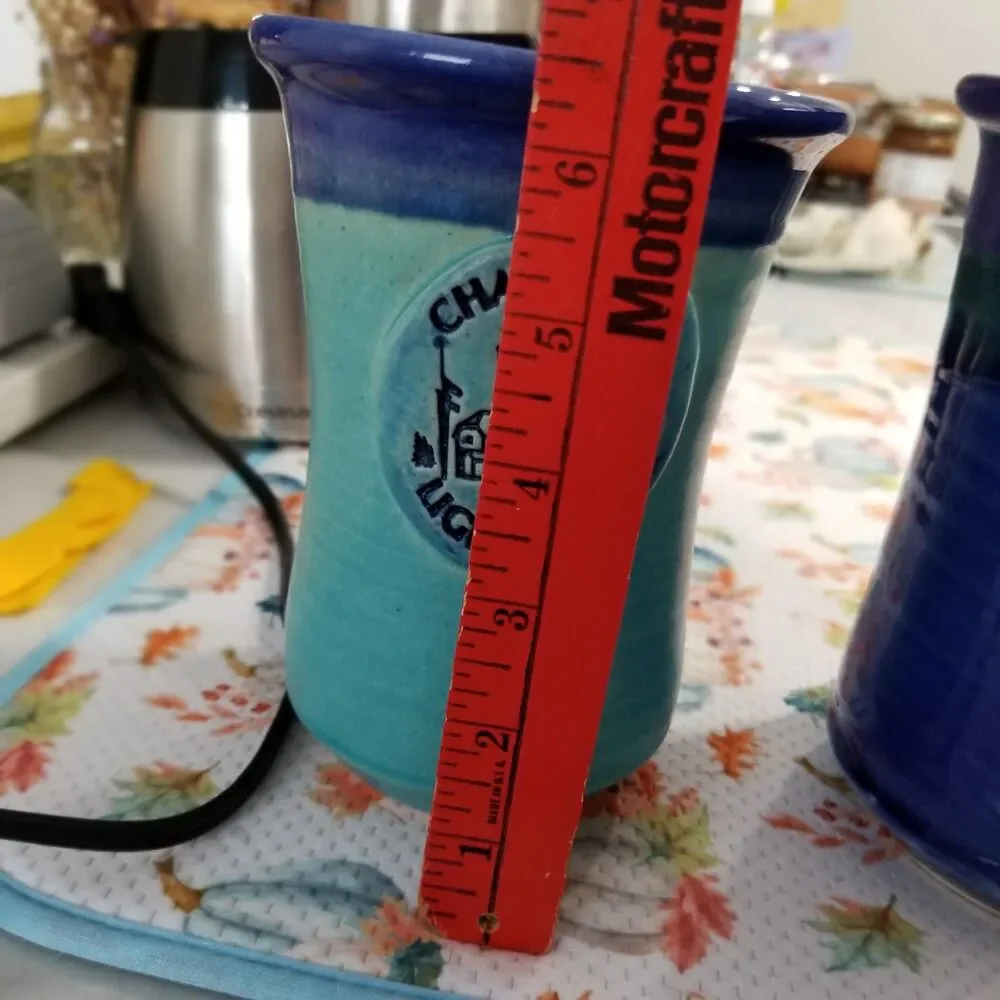 Chatham Stoneware wheel thrown stoneware utensil holder signed - Picture 9 of 10